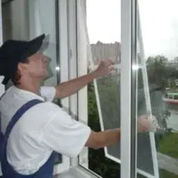 Установка москитных сеток